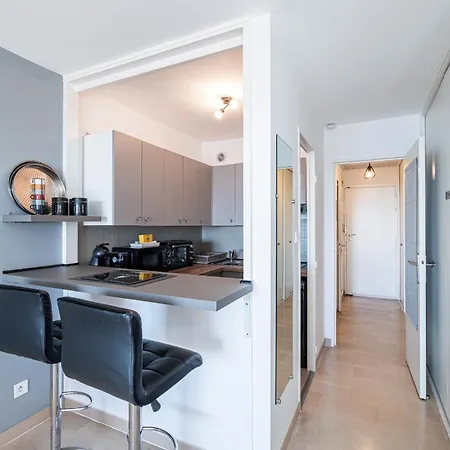 Sea View & Promenade Des Apartamento