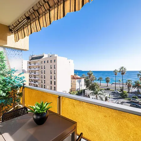 Sea View & Promenade Des Апартаменты *